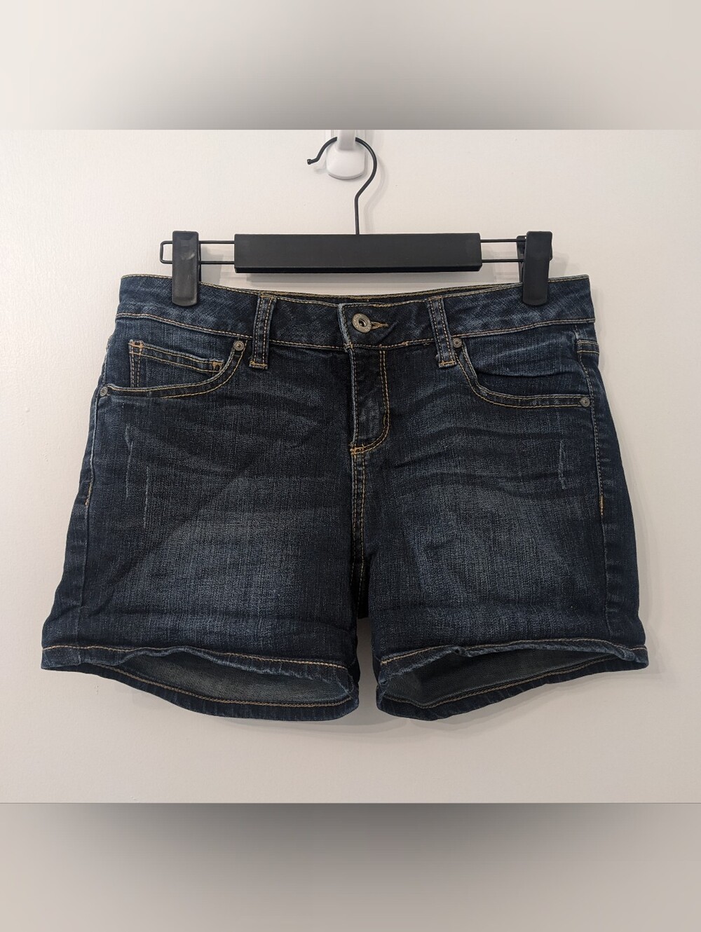 Arizona Jean Company Classic Mid-Rise Dark Wash Denim Shorts | Size 3